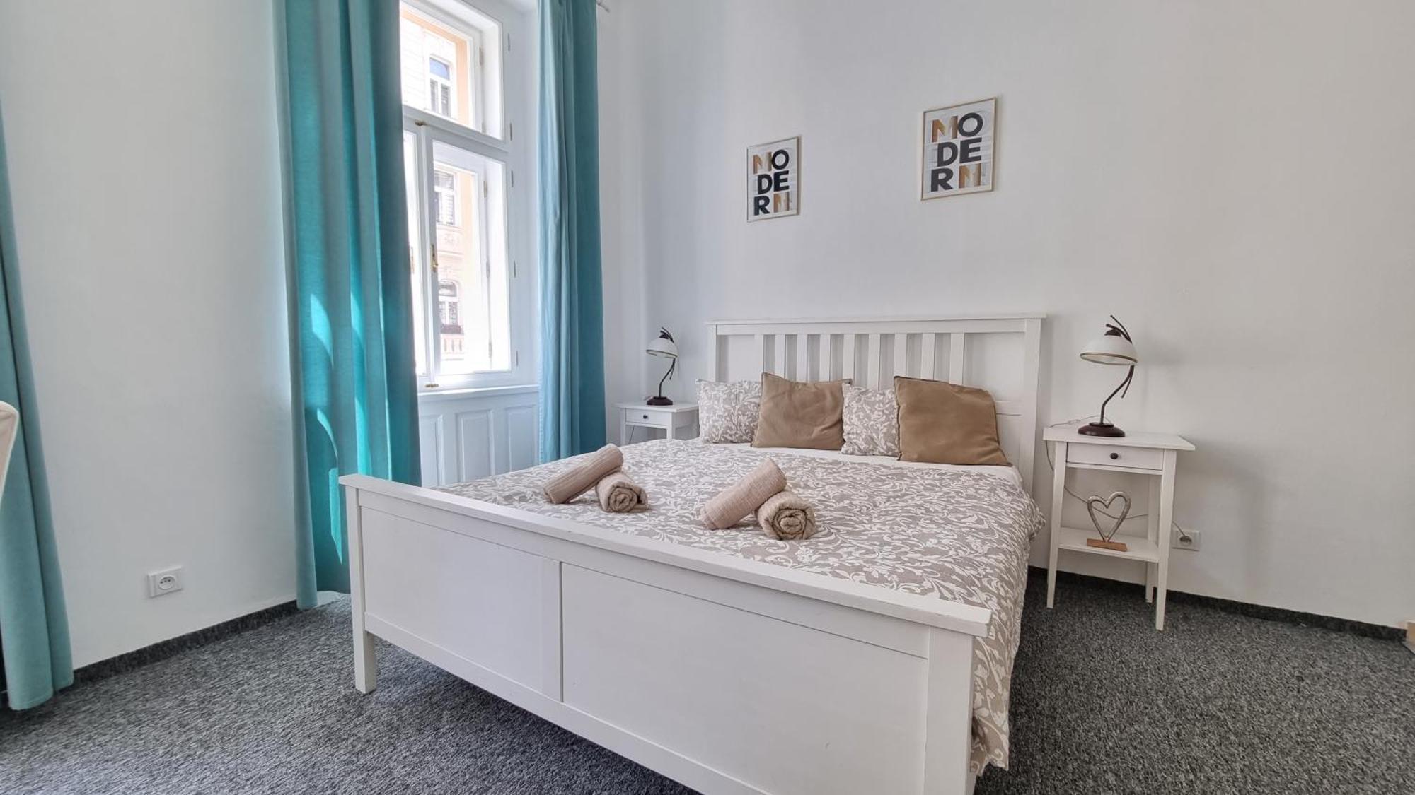 Finnem Rentals Tyrsova Πράγα Εξωτερικό φωτογραφία