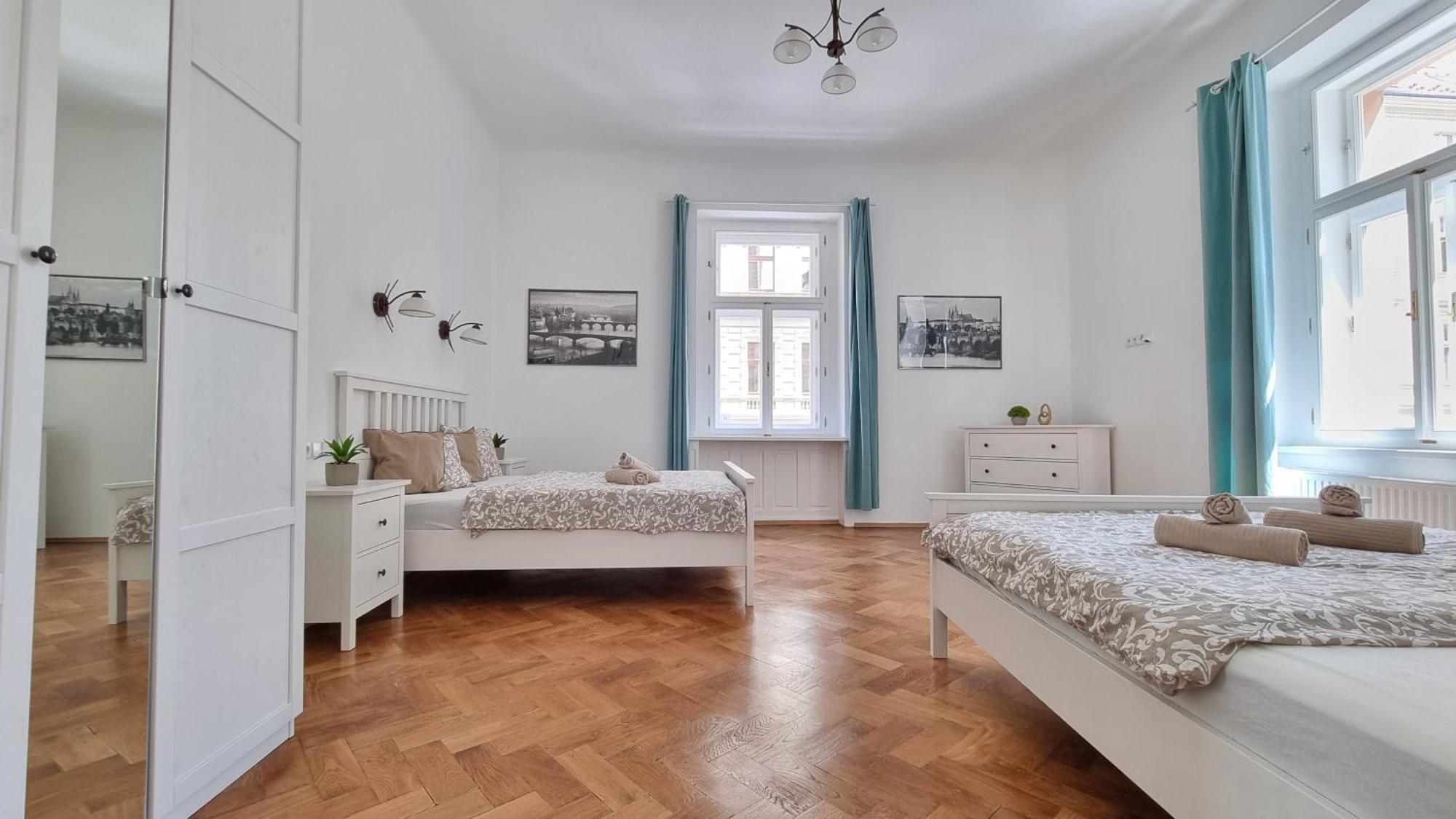 Finnem Rentals Tyrsova Πράγα Εξωτερικό φωτογραφία