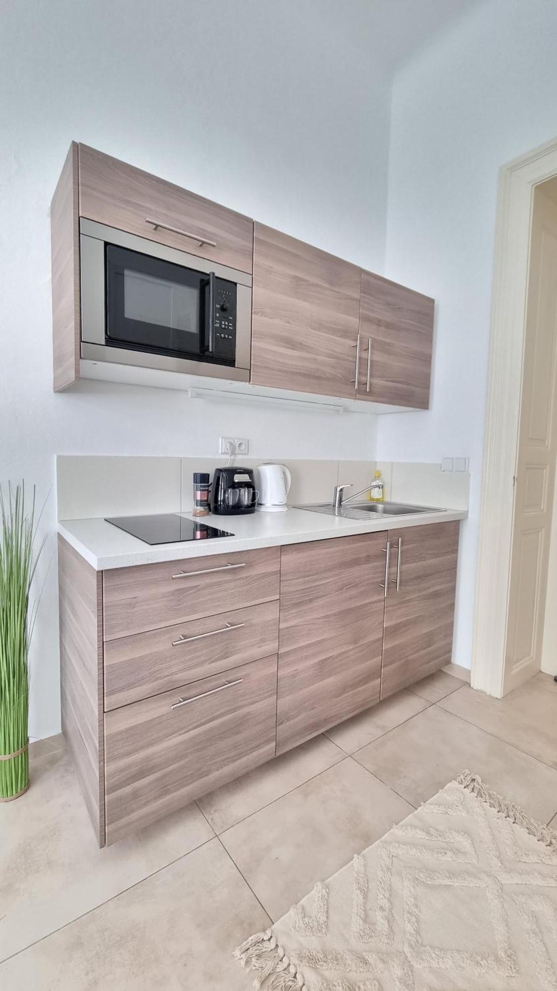 Finnem Rentals Tyrsova Πράγα Εξωτερικό φωτογραφία