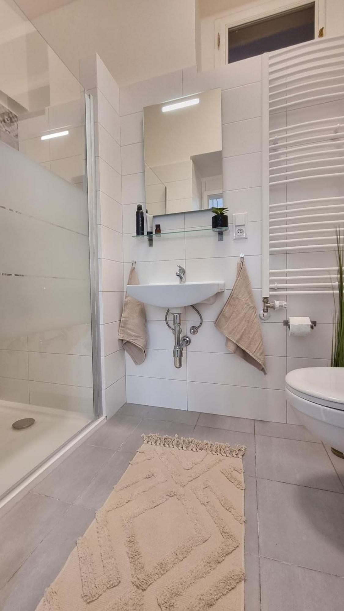 Finnem Rentals Tyrsova Πράγα Εξωτερικό φωτογραφία