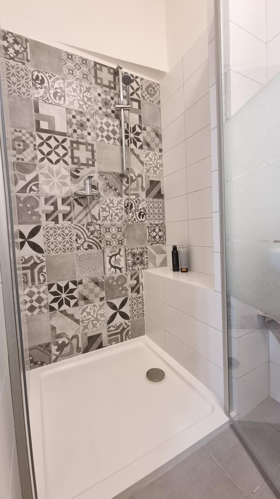 Finnem Rentals Tyrsova Πράγα Εξωτερικό φωτογραφία